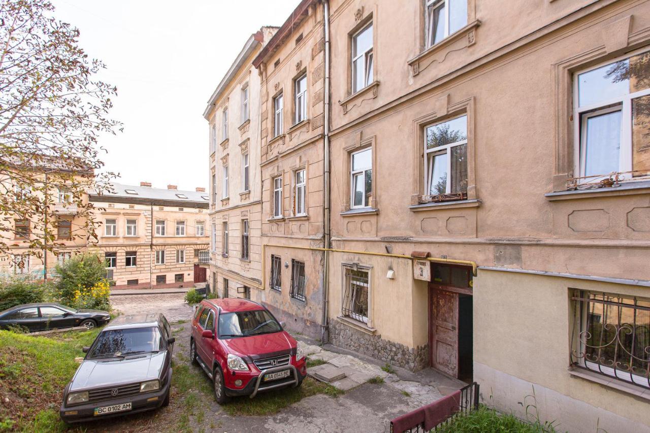 Квартира Подобово Вулиця Сходова 3 Бічна Ужгородської Біля Високого Замку Lviv Exteriör bild